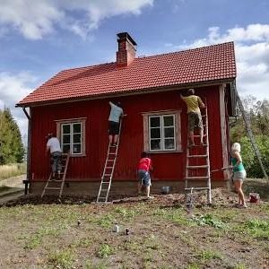 Punamultamaali - Perinteinen punamultamaali sopii talkoomaaliksikin