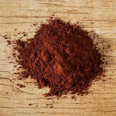 Intianpunainen väripigmentti