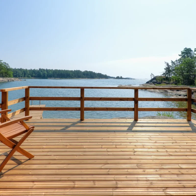 Terrace in the sunshine by the water